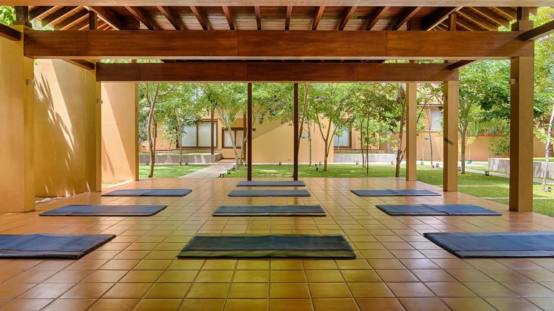 Jetwing Ayurveda Pavilions Negombo Resort
