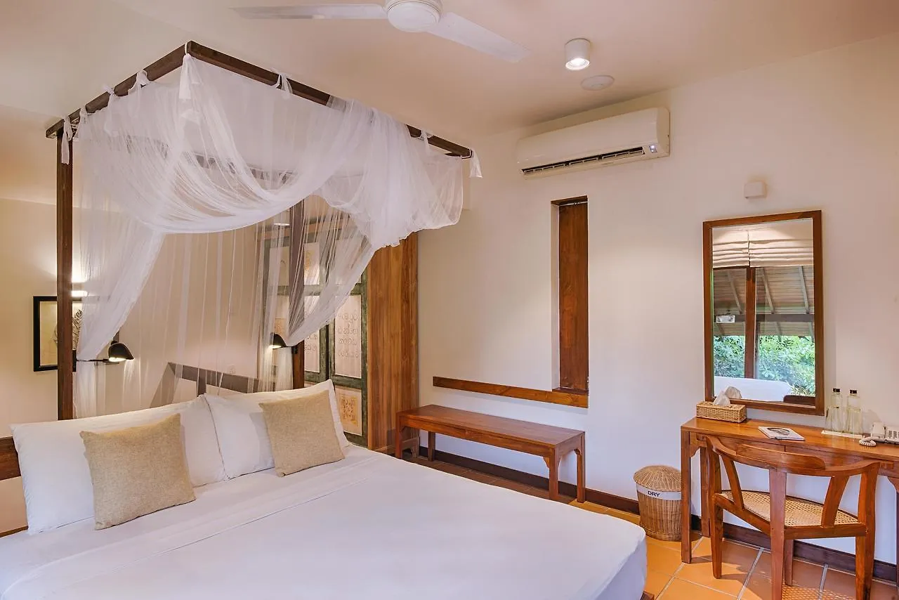 Jetwing Ayurveda Pavilions Negombo Resort