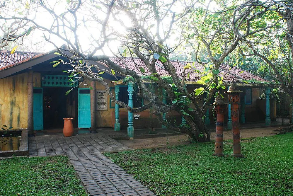 Jetwing Ayurveda Pavilions Negombo Resort